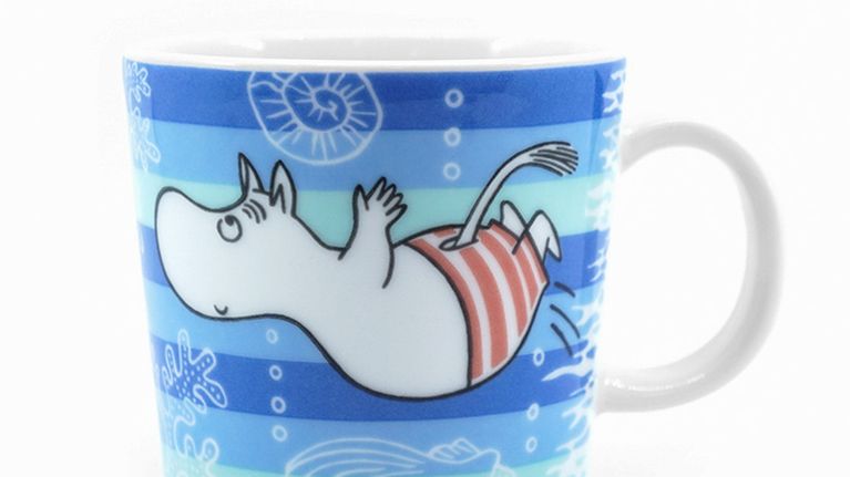 Photo shows the Diving with Shells Moomin mug.