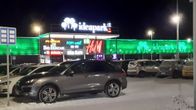 Seinäjoen Ideaparkin piha- ja parkkialuetta perjantaina 16. joulukuuta alkuillasta.