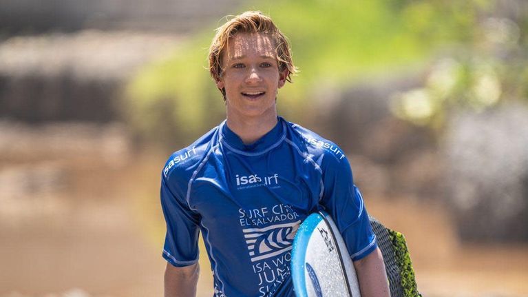 Ensin Lukas McMahon, 18, repesi isänsä ehdotukselle – nyt ...