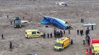 Azerbaijan Airlinesin matkustajakoneen putoamispaikka lähellä Aktaun kaupunkia Kazakstanissa näkyy ilmakuvassa.