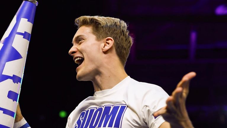 ”Som cheerleader får min stora personlighet ta plats” – Thobias Thorwid ...