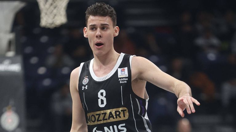 Mitar Bosnjakovic Partizanin paidassa Adrianmeren liigassa.