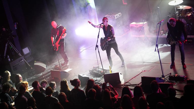 Adam Nergal Darski Me and That Man -yhtyeensä kanssa. 