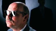 Timo-Erkki Heino ja mustat aurinkolasit.