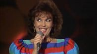 Paula Koivuniemi esiintyy 1983