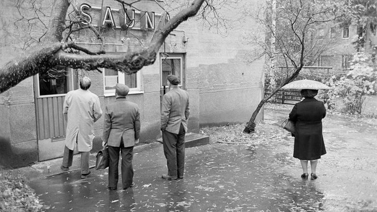 Pihlajatien Sauna Oy, Pihlajatie 22. 1981