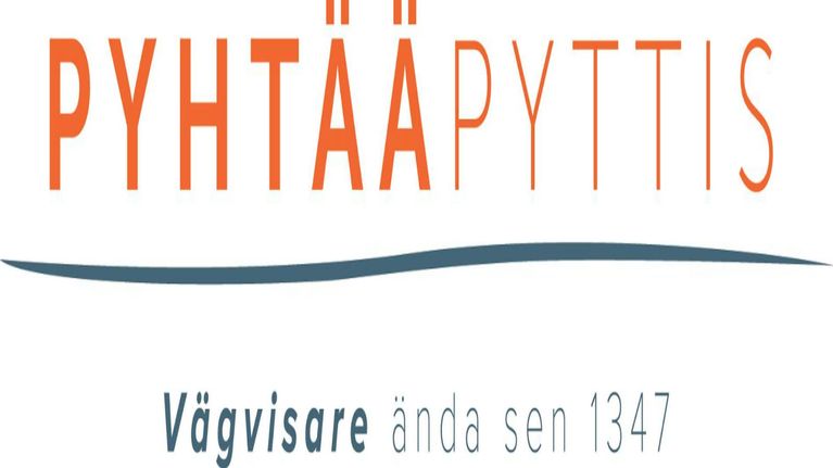 Kommundirektören och fullmäktigeledamot på krigsstigen i Pyttis ...