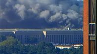 Savupilvet Washingtonissa Pentagon-iskun jälkeen (2001).