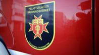 Pohjanmaan pelastuslaitoksen logo paloauton kyljessä