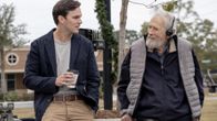  Nicholas Hoult ja Clint Eastwood  Juror #2 -elokuvan kuvaustauolla.