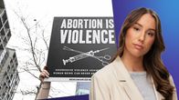 Isabella Biorac Haaja och en bild på ett plakat där det står "Abortion is violence"