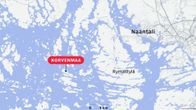 Karttagrafiikka Korvenmaan saaren sijainnista Rymättylän länsipuolella.