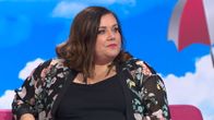 Muusikko Katja Lappi Puoli seitsemän -ohjelman studiossa.