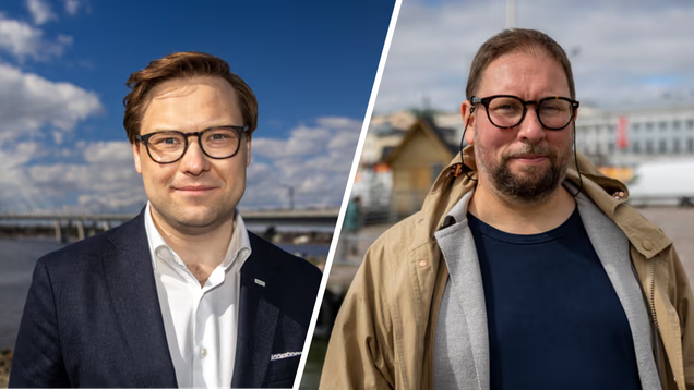 Två män med glasögon står utomhus framför olika bakgrunder med vatten och byggnader.