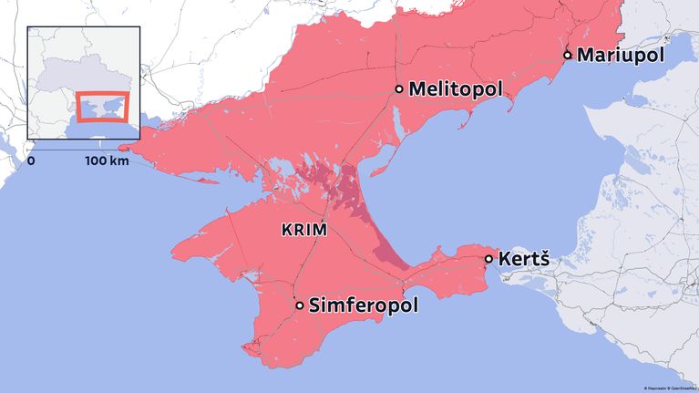 Kartta esittää Krimin niemimaata ja sen ympäristöämukaan lukien merkittäviä kaupunkeja ja alueita.