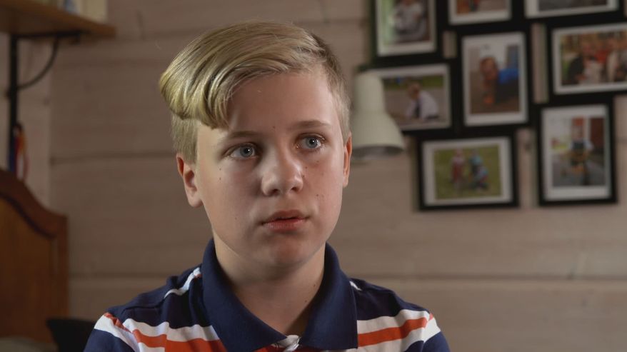 ”Det är skönt att vara döv ibland” – när Sigrid tar bort sina ...