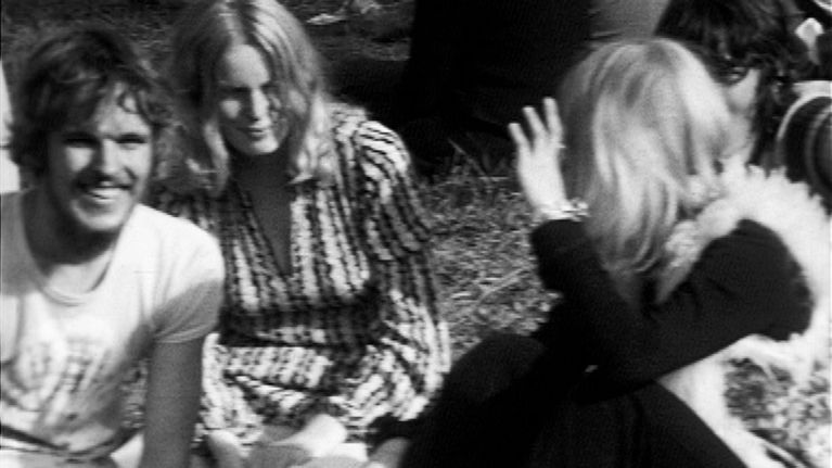 Pukeutumismuotia Ruisrockissa 1970.