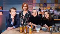 Kuvassa: Juha Itkonen, juontaja Niina Repo, Rita Paqvalen, Anna Paavilainen.