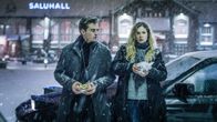 Bild från serien Karppi där huvudpersonerna står ute i snön.