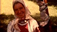 Marilainen nainen Lennart Meren dokumenttielokuvassa Vesilinnun kansa (1970).