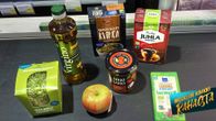 Ruokatavroita ostoshihnalla.