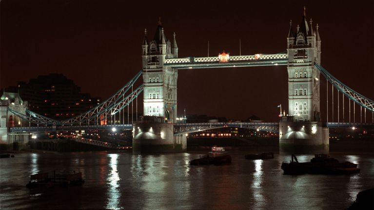 Tower Bridge Lontoossa