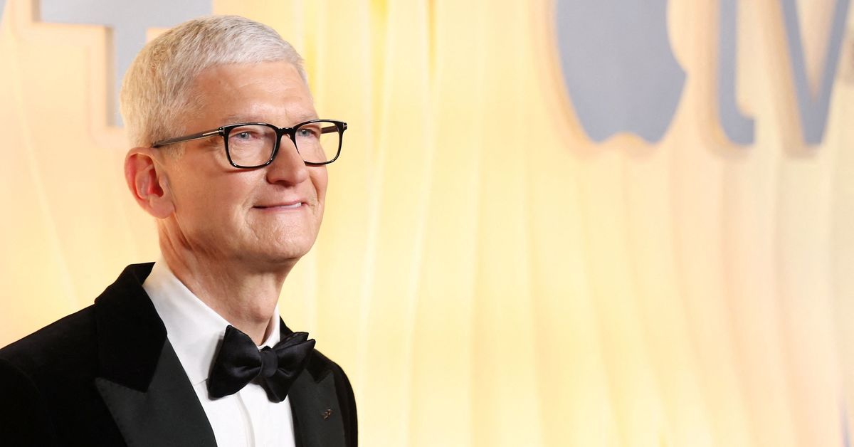 Applen toimitusjohtaja vaihtuu syyskuussa – Tim Cook siirtyy sivuun 15 ...