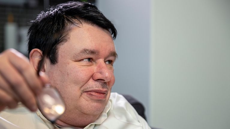 Timo Kallioahon aivoihin tehtiin vaurio, ja pakko-oireet vähenivät ...