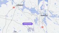 Kartta näyttää Terrafamen kaivosalueen sijainnin Kajaanin eteläpuolella, 5- ja 6-teiden välissä.