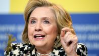 Hillary Clinton ilmoitti tukevansa Joe Bidenia.