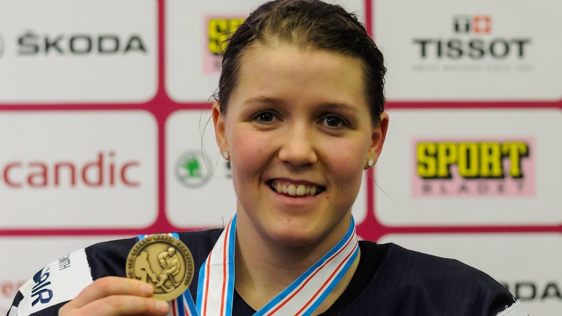 Michelle Karvinen med Finlands senaste VM-medalj, bronset från 2015.