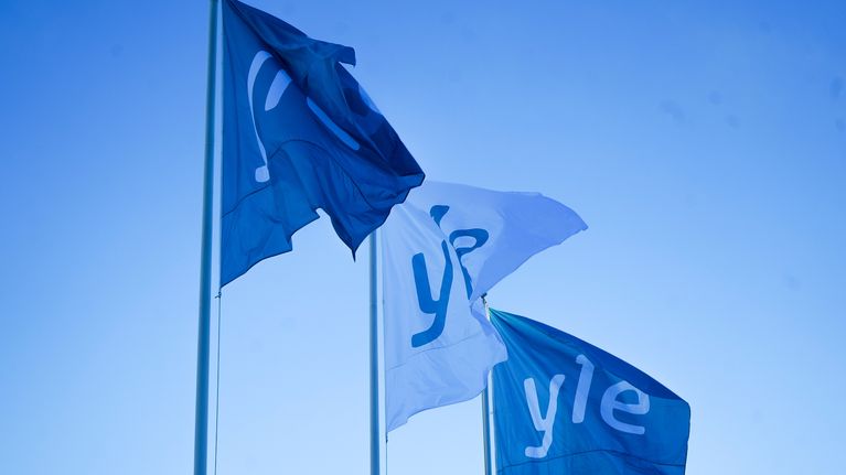 Yles flaggor i Böle.