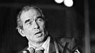 Tapio rautavaara laulaa.