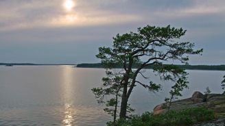 Auringonlasku Kotkan Haapasaaressa.