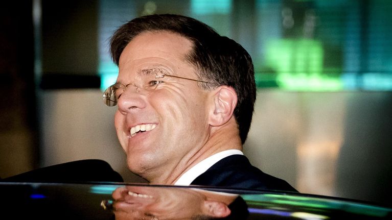 Antimuslimska Geert Wilders knockad av liberala Mark Rutte ...