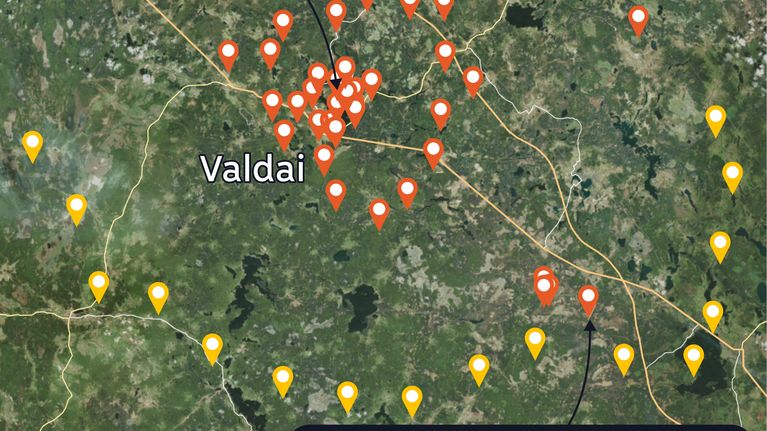 Satelliittikartta ilmatorjunta-asemista Putinin virka-asunnon lähellä Valdaissa.