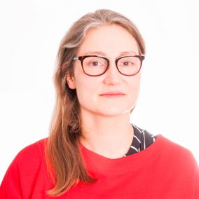 Ylen toimittaja Helmi Nykänen.