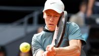 Jannik Sinner on tällä hetkellä ylivoimaisessa tennisvireessä kilpailijoihin nähden. 