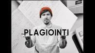 Kuvassa toimittaja Tuukka Pasasen hahmo Viikon Tuukka katsoo kameraan käsissään teksti, jossa lukee "plagiointi".