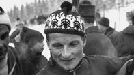 Hiihtäjä Kalevi Oikarainen ("Susi Kalle"). 