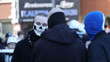 Sinimustan liikkeen Valkoinen vappu -tapahtuma Tampereella keräsi 200 osallistujaa – vastamielenosoittaja joutui väkivallan kohteeksi — image 6