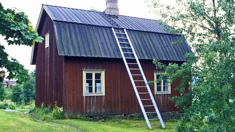 Aleksis Kiven synnyinmökki Nurmijärven Palojoella.