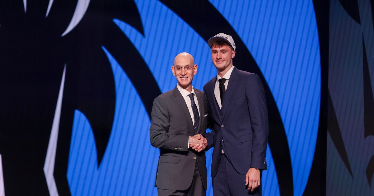 Dallas Mavericks varasi superlupaus Cooper Flaggin NBA:n ...