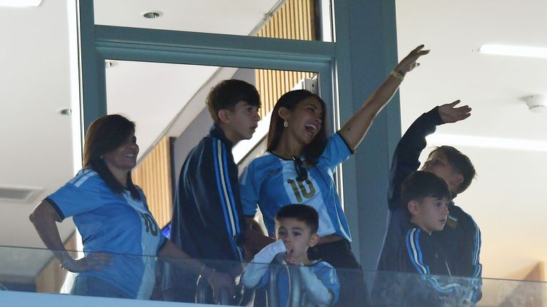 Antonela Roccuzzo ja lapset olivat kannustamassa Messiä viimeisessä maaottelussaan.