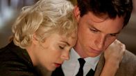 Michelle Williams ja Eddie Redmayne elokuvassa Viikko Marilynin kanssa