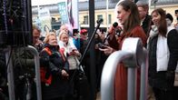 Sanna Marin puhuu demareiden kampanjointitilaisuudessa.