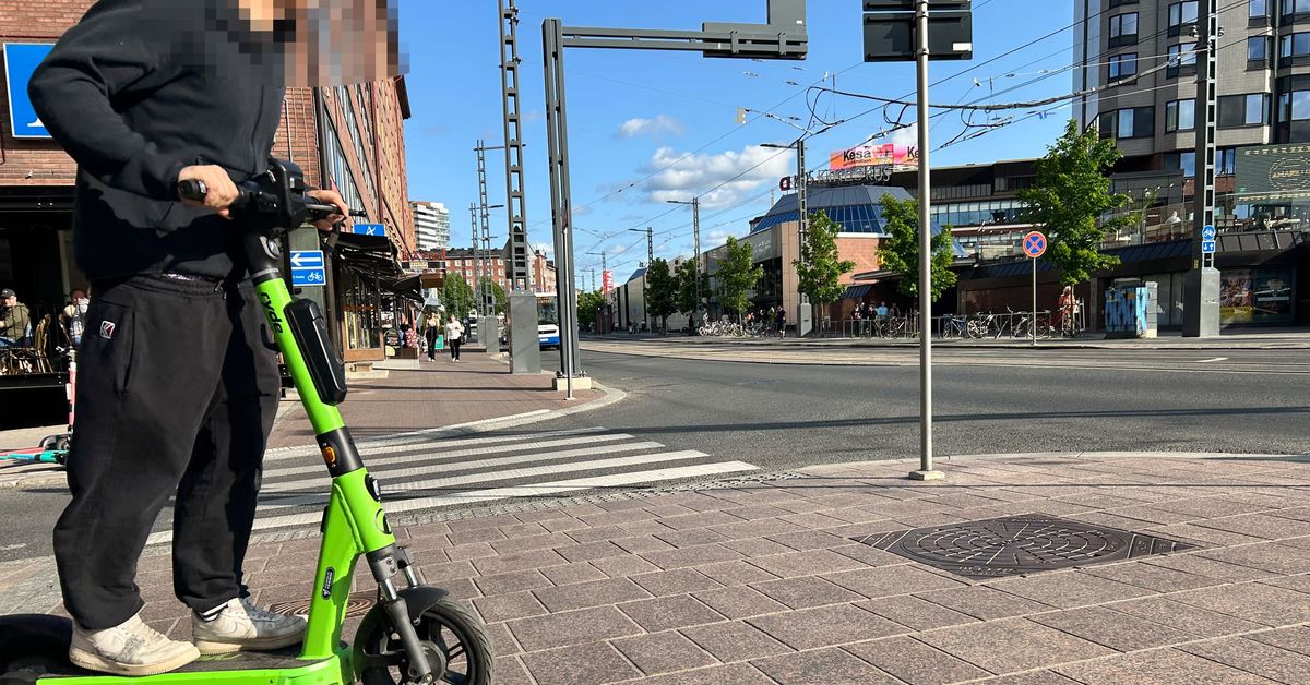 Espoo asettaa sähköpotkulaudoille nopeus- ja pysäköintirajoituksia ...