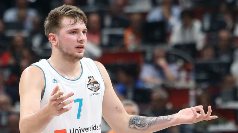 Luka Doncic Real Madridin paidassa 2018.