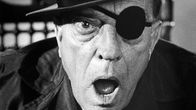 Buster Keaton katsoo kameraa. Kuva Samuel Beckettin ja Alan Schneiderin kokeellisesta elokuvasta Viimeinen rooli (Film, 1965).