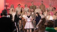 Jukka Leppilampi, Elina Vaittinen, Kari Kanala ja Jepa Lambert sekä Sounds of Mercy -kuoro Riemulauluissa.